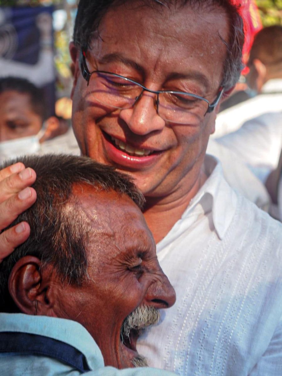 Gustavo Petro (@petrogustavo) on Twitter photo 