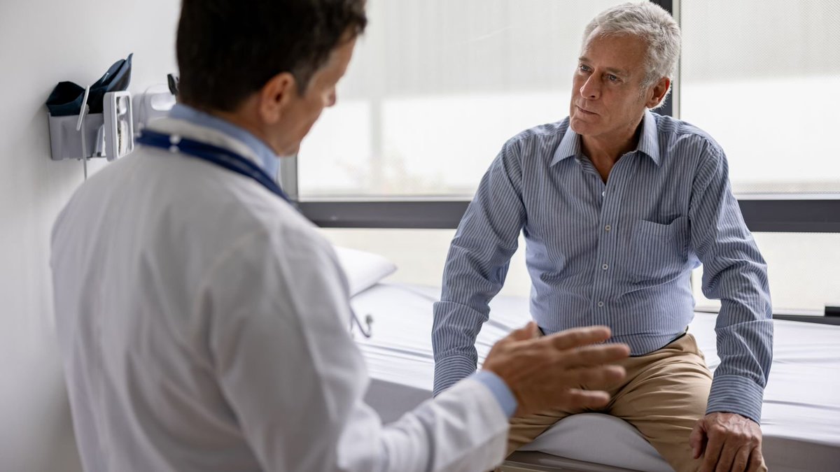 Dr. Dorin shares 7 Signs of Testicular Cancer That Young Men Should Know

🔗hartfordhealthcare.org/services/urolo…

#testicularcancer #urology #MensHealth