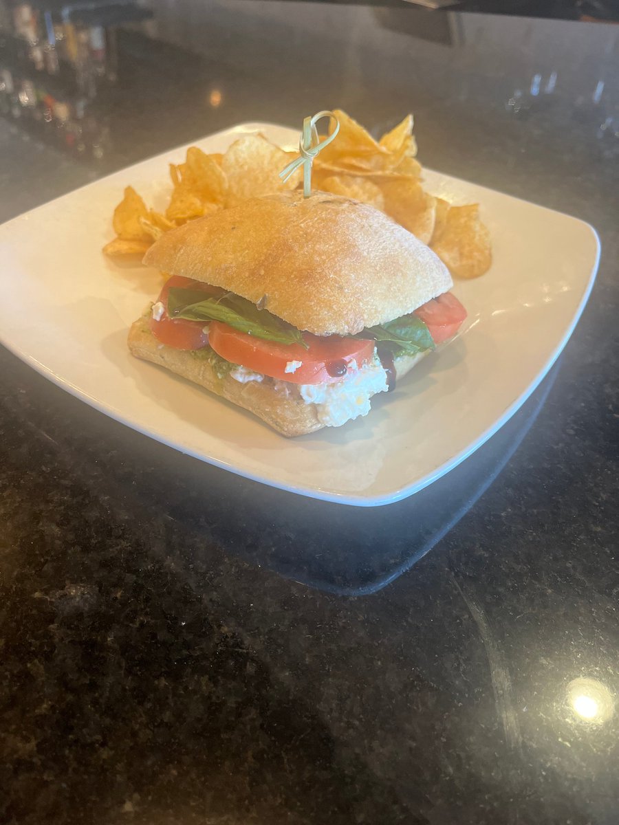 Introducing our NEW menu item, the Caprese Sandwich at La Pizzeria Lafayette! 🌿🍅🧀 Savor the perfect combination of pesto, burrata, tomatoes, and basil on top of fluffy focaccia bread. #LaPizzeriaLafayette #CapresePizza #FreshFlavors #PizzaLovers