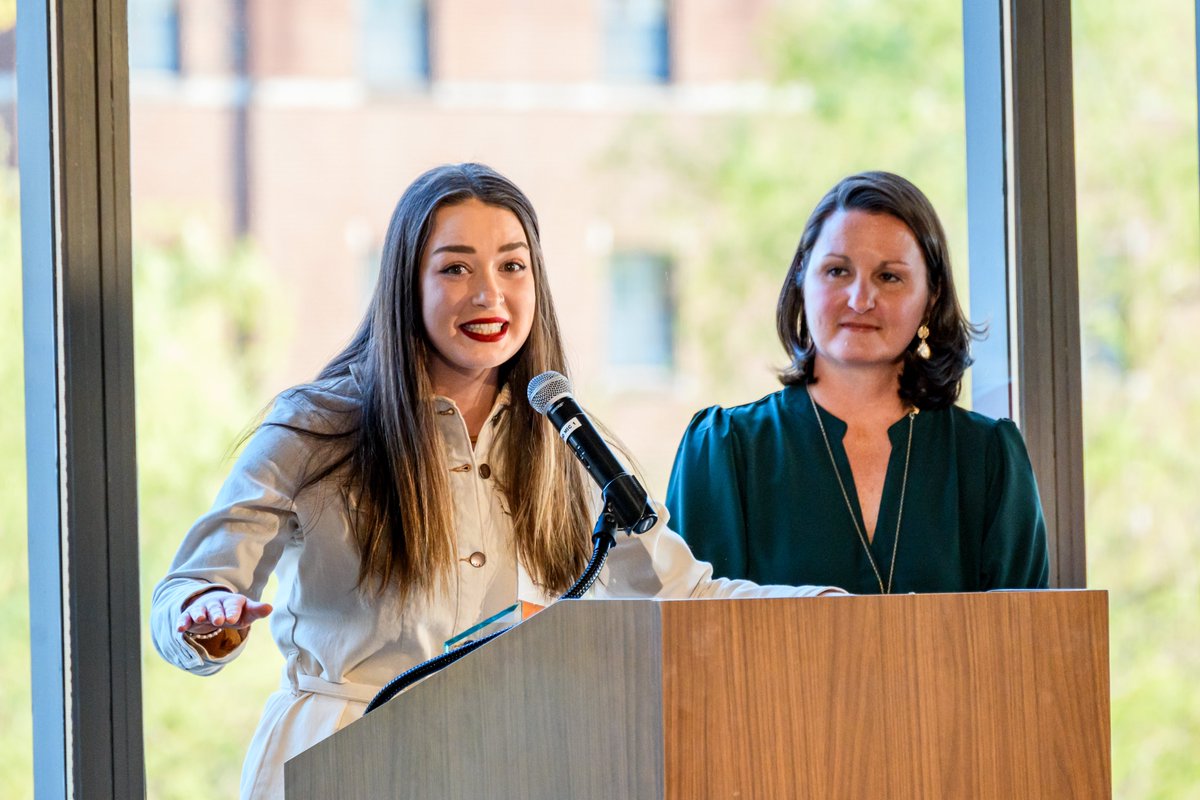 This year's @RoseHulmanAlums Alumni Volunteer Award went to Olivia Horne (CS, '20), who has had a successful early career with @Google & @Microsoft. She is a lecturer for Google Develops Academy & Rainier Scholars & mentors for her church & a wildlife care center. #rosehulman