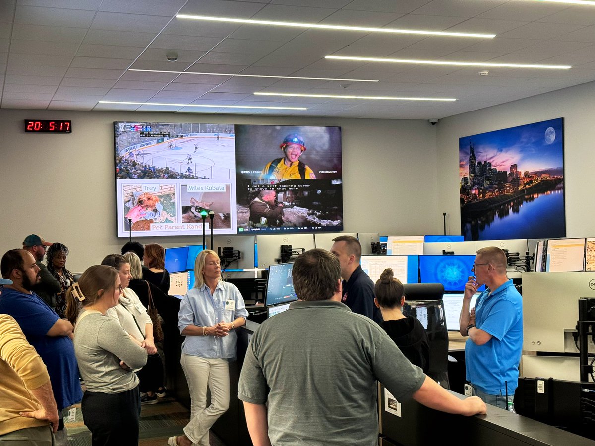 We had the treat of hosting the @MNPDNashville Citizen Police Academy last night. Thank you MNPD for including us and supporting our continued efforts to connect us with our community! 🙌🏽🚔🚒🚨 #partnership