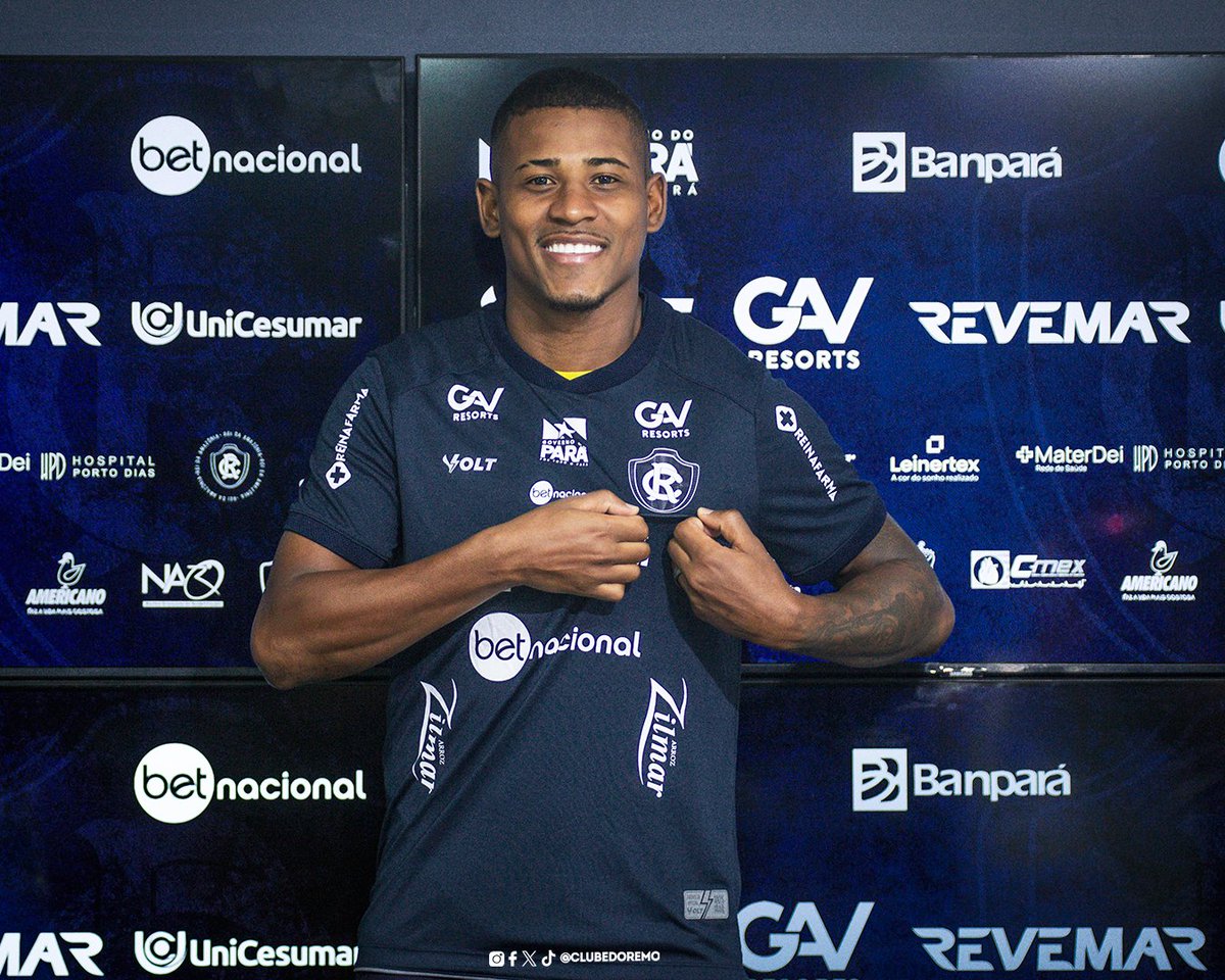 Oficialmente apresentado: o atacante Matheus Lucas vestiu a camisa azulina! Bem-vindo e vamos juntos! 💪🦁 📸 Samara Miranda/ASCOM Remo #OReiDaAmazônia