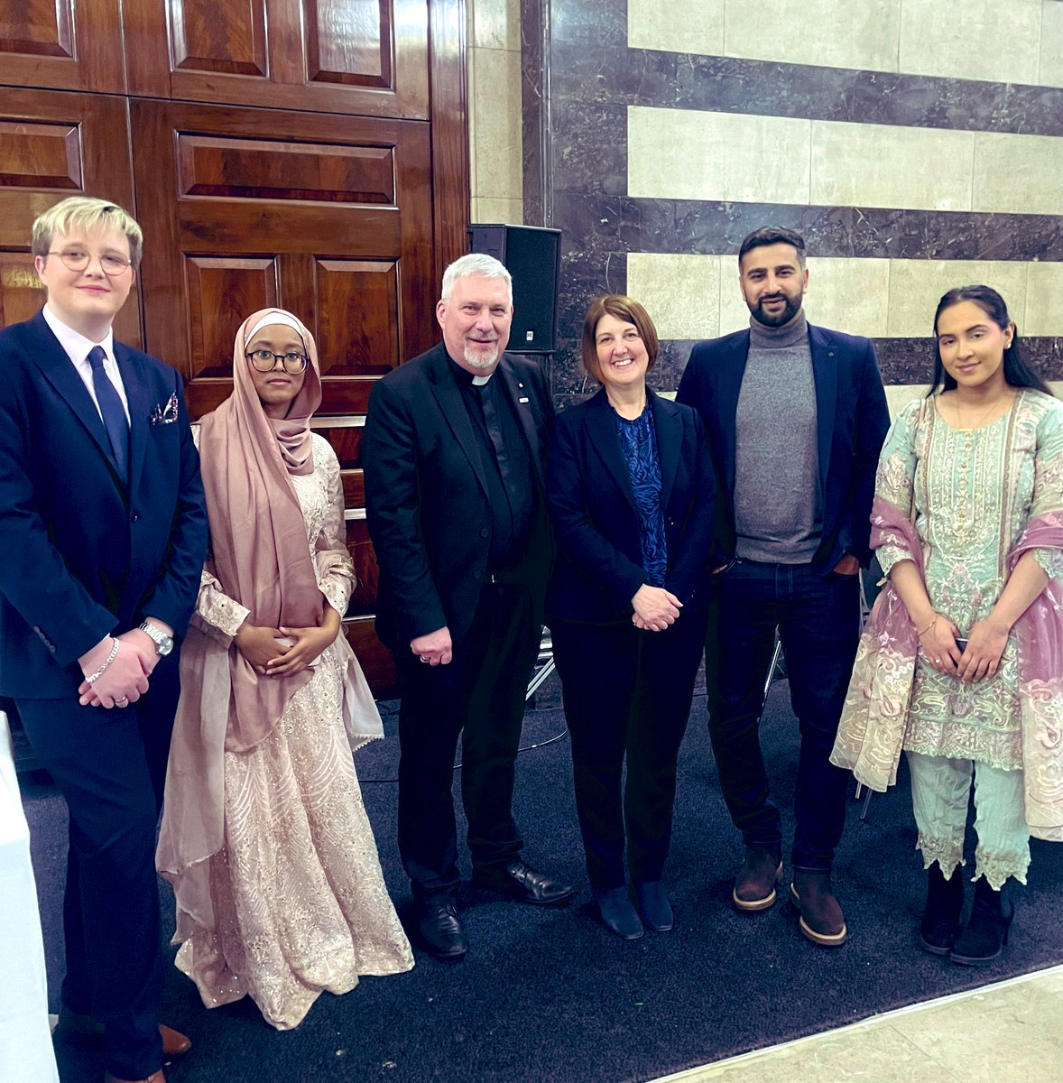 Wonderful to be at the first ever Eid and Civic celebration hosted by the @LordMayorOfMcr yesterday evening. Lovely to spend time celebrating with so many inspirational grassroots organisations and young people making difference in their communities. @ManCityCouncil @Young_MCR