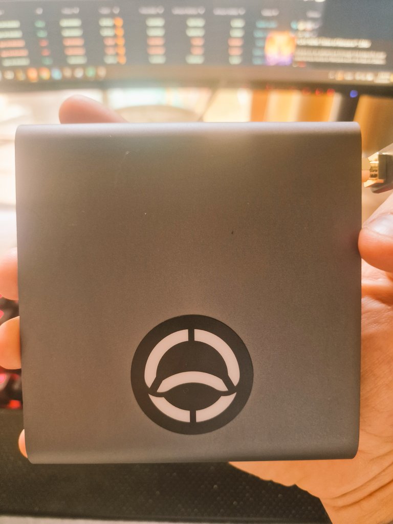 GM #atornauts 🌞

Look what has arrived today! Everybody deserves privacy, so I will contribute to a better online privacy experience💪

🚀And I can stack some more $ATOR now! Getting this thing online today!

LFG #ATOR 

#PrivacyMatters #relayUP #crypto #NFTs #NFT #blockchain