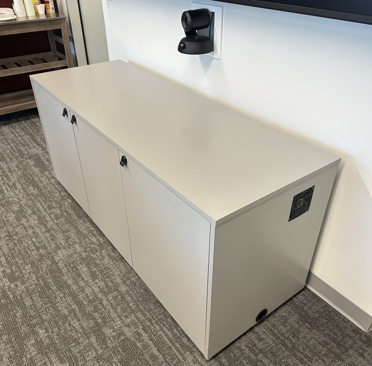The Boardroom Credenza is designed to elevate any meeting space. Our credenzas combine functionality with style, offering ample storage solutions while enhancing the aesthetic appeal of your boardroom.
#avready #lecterns #avfurniture #avtweeps  #credenza #avrack