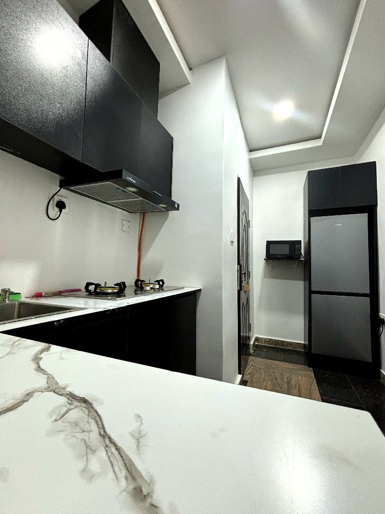 kactusapartment's tweet image. Room: Sahel

Location: 35, Drive A, Saraha Main Estate Lokogoma, Abuja 

Features;
📍 Electricity 
📍 Internet 
📍Smart TV 
📍Office Workspace 
📍Fully Fitted Kitchen 
📍Daily Cleaning Service 

#shortletsinabuja #lokogomashortlets #shortletapartment #abujatwittercommunity