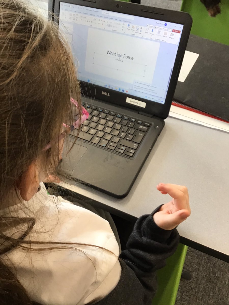 lindenrdbeech's tweet photo. @lindenrdbeech are starting power points on their new topic โDefy The Forceโ. @LindenComputing @LindenRoad #Lindenlearning #Lindencomputing https://t.co/BhXce1fxBl