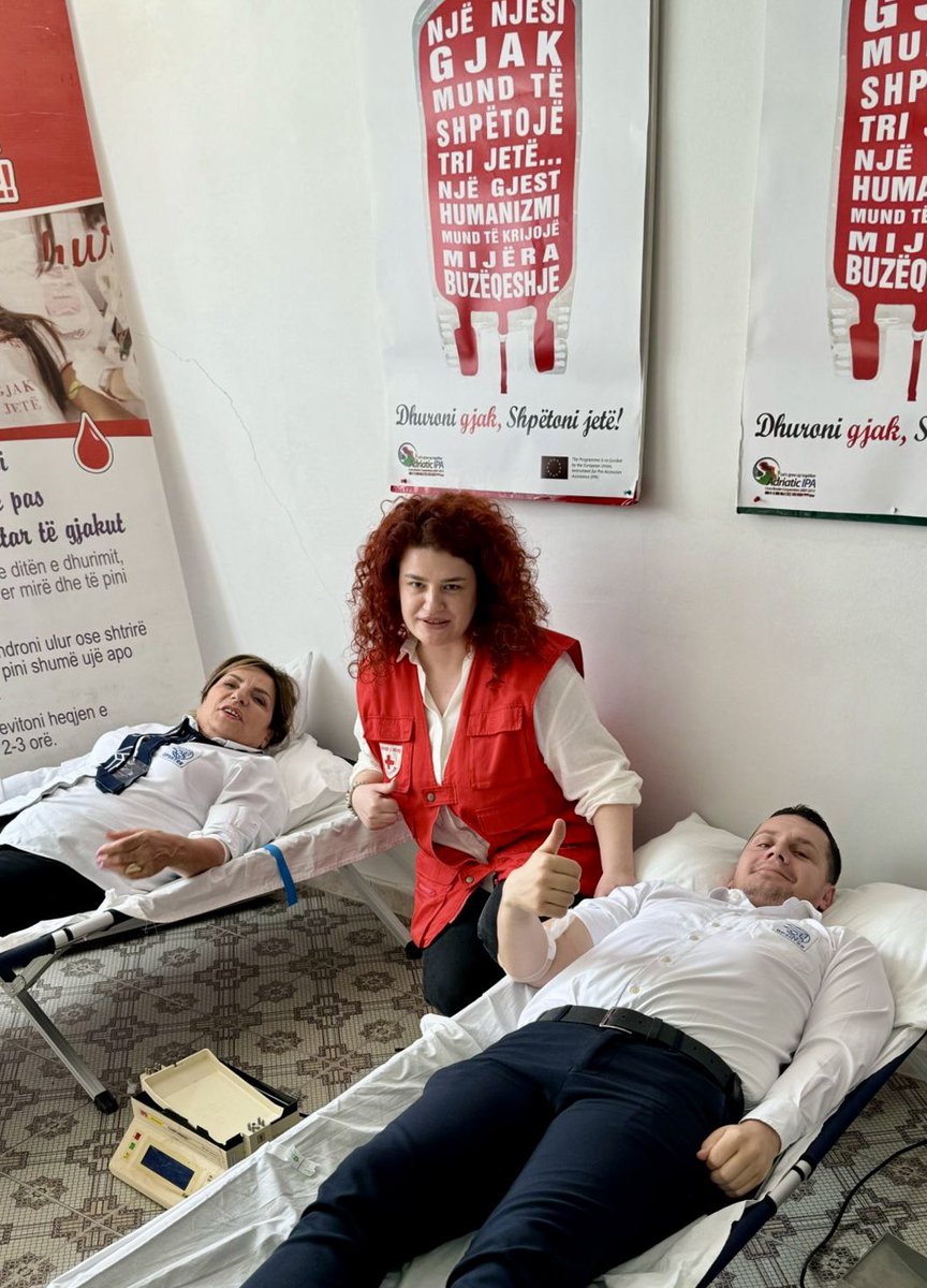 dpshtrr's tweet photo. 🙏🏻 Mirënjohës dhe falenderues ndaj stafit të 𝐃𝐑𝐒𝐇𝐓𝐑𝐑 𝐁𝐞𝐫𝐚𝐭 dhe 𝐃𝐫𝐞𝐣𝐭𝐨𝐫𝐢𝐬𝗲̈ 𝐬𝗲̈ 𝐏𝗲̈𝐫𝐠𝐣𝐢𝐭𝐡𝐬𝐡𝐦𝐞 që edhe njëherë tjetër dëshmuan rëndësinë e vlerave njerëzore dhe solidaritetit! 

#DPSHTRR #MIE #DhuroGjak #ShpëtoJetë #PërgjegjësiaSociale #QendraKombëtareeTransfuzionitTëGjakut 🤝 #AutomotorizimiShqiptar🔝🇦🇱