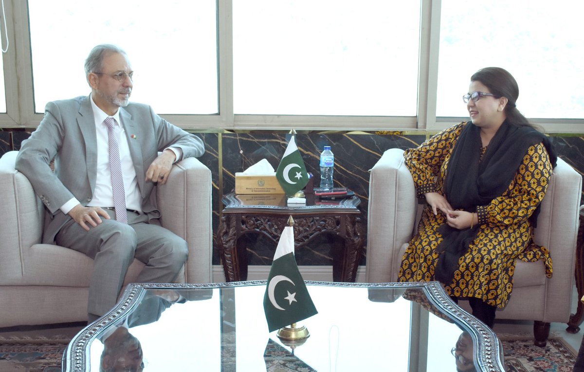 Ambassador of Turkiye to Pakistan H.E. Dr. Mehmet Pacaci called on Minister of State for IT and Telecommunication Ms. Shaza Fatima Khawaja in Islamabad on April 24, 2024.

@ShazaFK
#MOITT #DigitalPakistan #DigitalTransformation #PakTurk