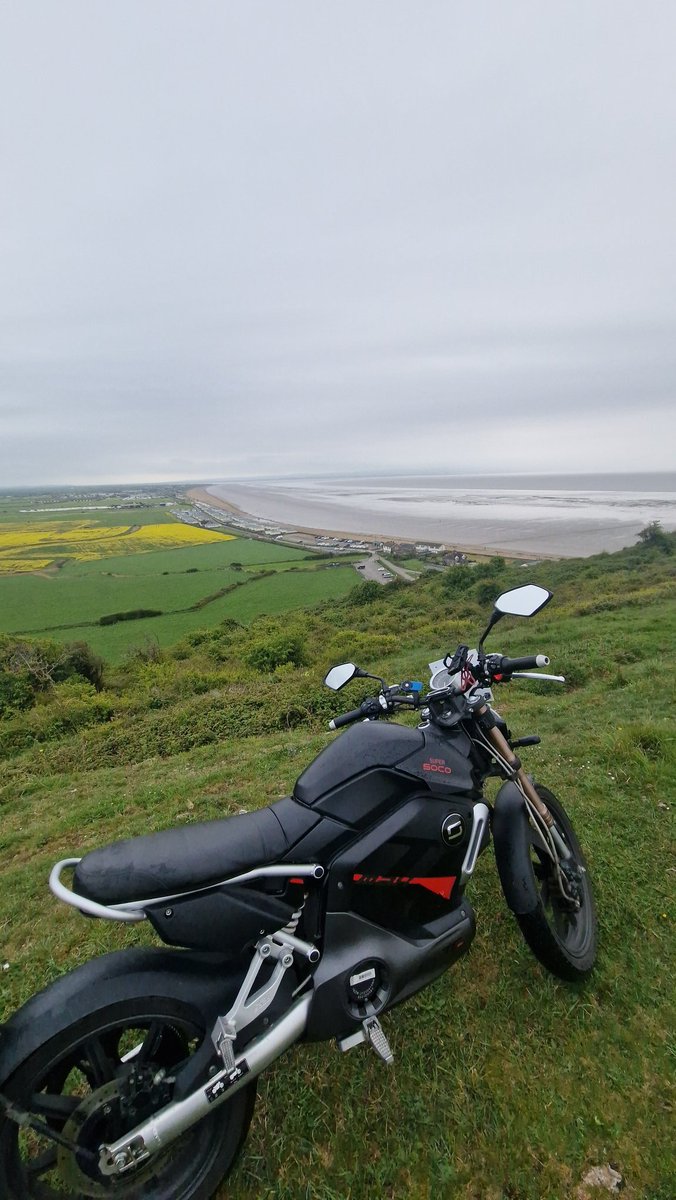 Put it off for way to long, I'm now an motorbike owner, Granted its eleteic, but I've already had alot of fun.
Already been offroading with street tyres and its a total blast
#Supersoco Super soco TC Max 2022.
Bought it used at 5840 miles and already put 200+ on.
More to come