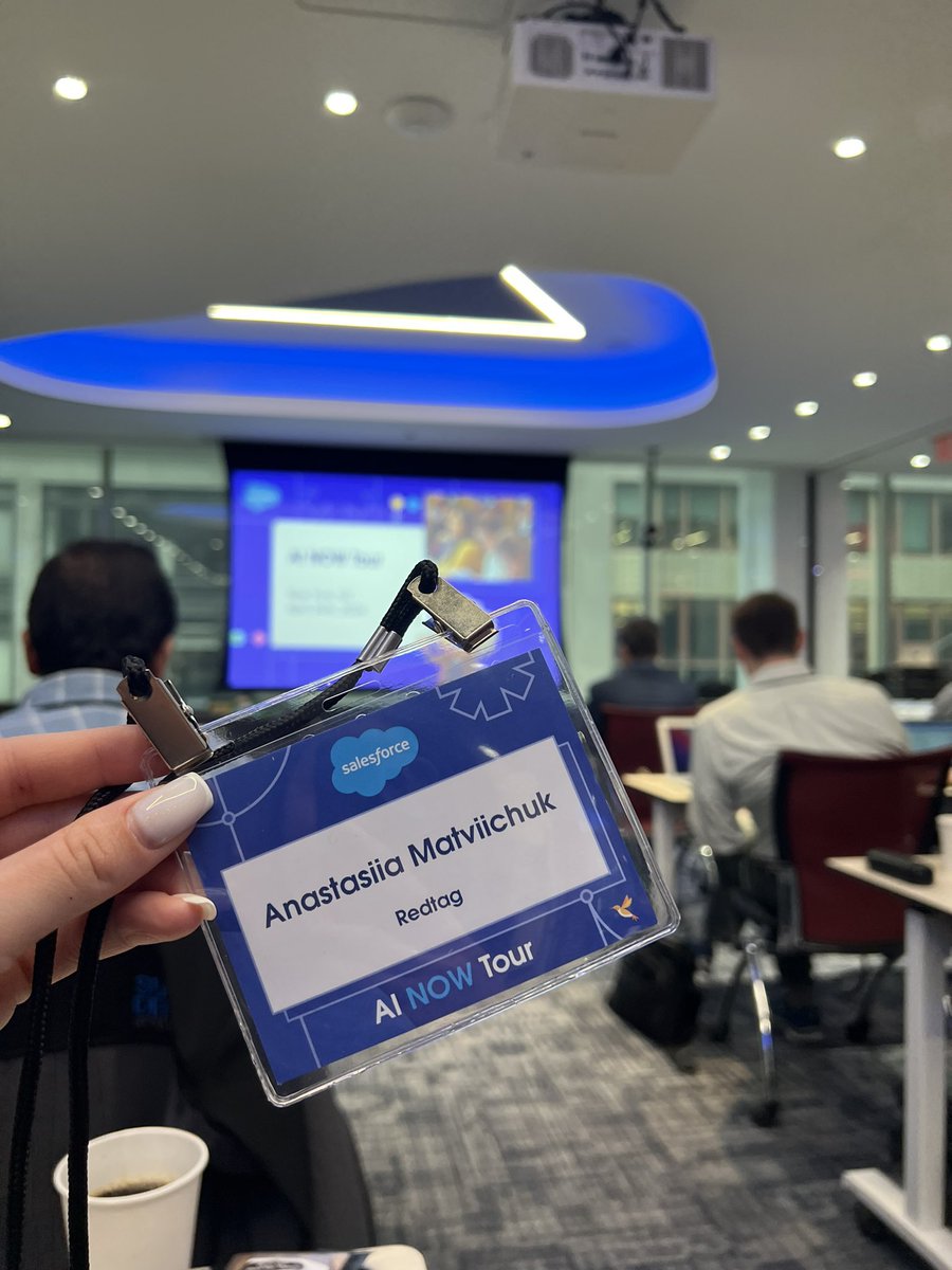 AnaMatviichuk's tweet photo. Getting started with AI NOW Tour in New York City by @salesforce 🗽  Let’s go! @DnLarregui @ccoenraets https://t.co/gtPUrllv7q