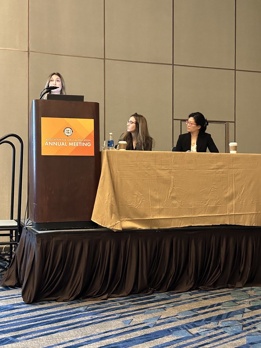 Exceptional <a href="/WashUSurgery/">WashU Medicine Department of Surgery</a>⁩ trainees Katharine Caldwell ⁦@WillGerull⁩ ⁦<a href="/j_clan15/">Julie Clanahan, MD</a>⁩ dominating the Teaching Methods session @ #SEW2024 #ASE2024! 🗣️🎤🎓👏