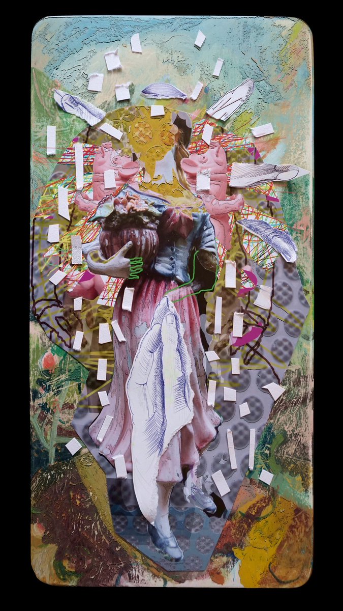 first piece on <a href="/SuperRare/">SuperRare</a> in a long while 

‘the honeypot’

holding on to vaporware  
cash pigs with gas masks

collage on painted panel in the shape of a smartphone

superrare.com/0xb932a70a5767…

#cryptoart