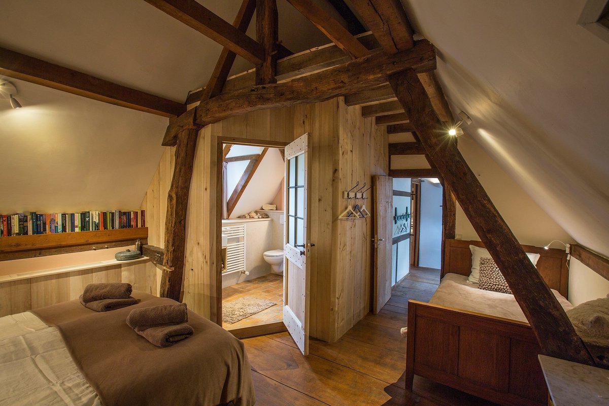 Bas Hoogland (@bashoogland) on Twitter photo Onverwacht vrijgekomen 💥 MEIVAKANTIE : onze vakwerkboerderij 'Lomberg'
MIDWEEK Aankomst: ma 29 april./ 4 nachten
6 pers: € 1595 ALL-IN
8 pers: € 1695 ALL-IN
info/fotos/reserveren: deheerlijkheidvijlen.nl
Wij zijn een <a href="/Bijzonderplekje/">Marleen | Bijzonder Plekje</a>
in <a href="/magnifiekZL/">Magnifiek Zuid-Limburg</a> Onverwacht vrijgekomen 💥 MEIVAKANTIE : onze vakwerkboerderij 'Lomberg'
MIDWEEK Aankomst: ma 29 april./ 4 nachten
6 pers: € 1595 ALL-IN
8 pers: € 1695 ALL-IN
info/fotos/reserveren: deheerlijkheidvijlen.nl
Wij zijn een <a href="/Bijzonderplekje/">Marleen | Bijzonder Plekje</a>
in <a href="/magnifiekZL/">Magnifiek Zuid-Limburg</a>