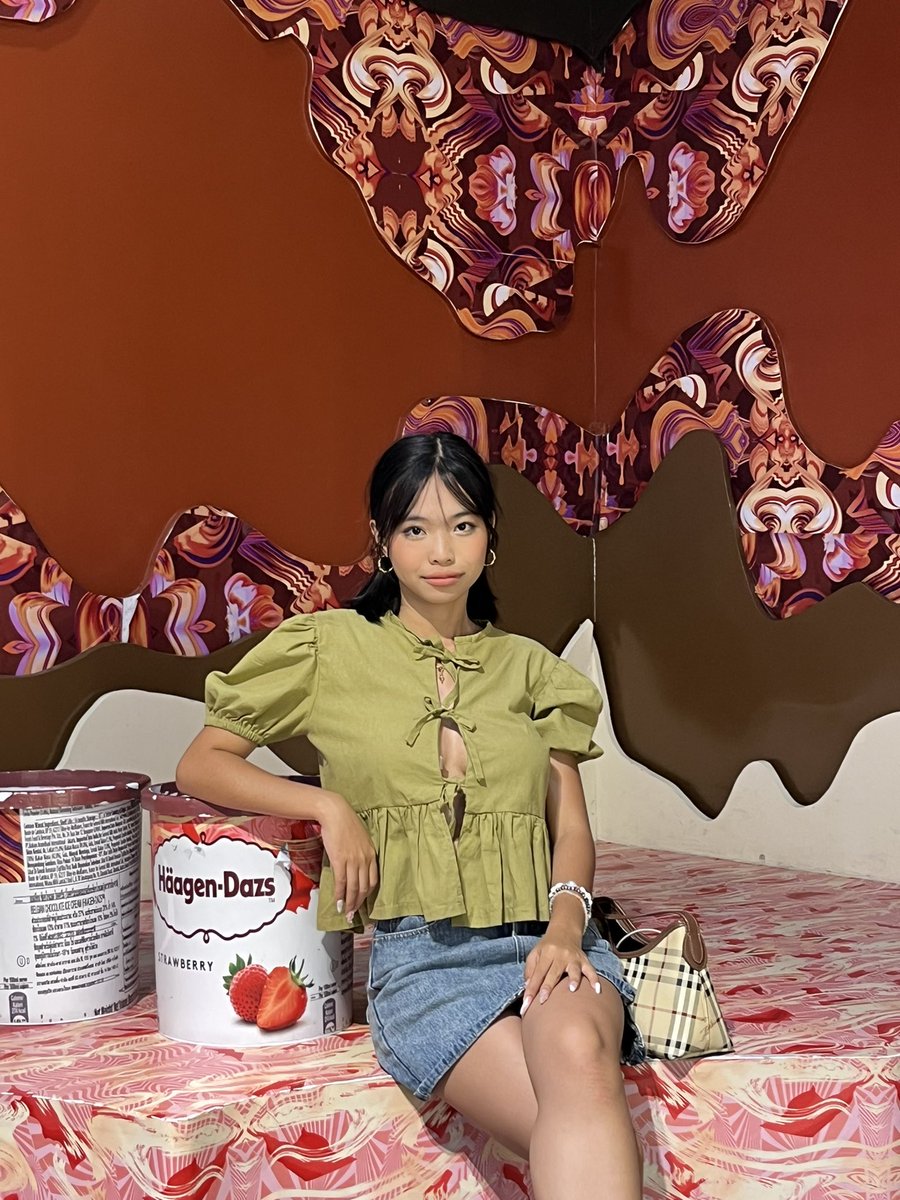 ishiberries_'s tweet photo. i look cute here https://t.co/tLvLqHrWg9