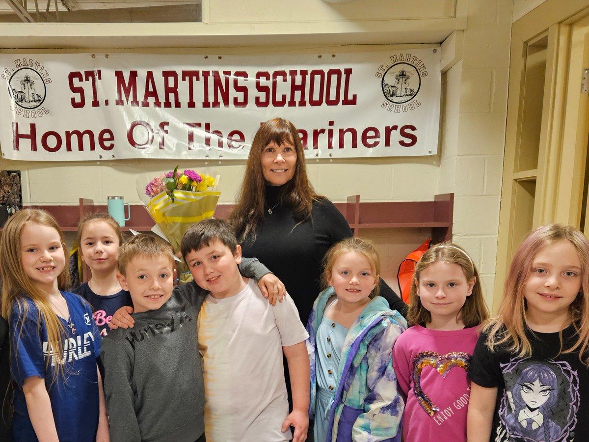 MarinersSTM's tweet photo. Thank you to Mrs. Huttges for all you do for us each and every day as our administrative assistant. We can't say it enough, but thank you. https://t.co/uZ6y6DHVoU