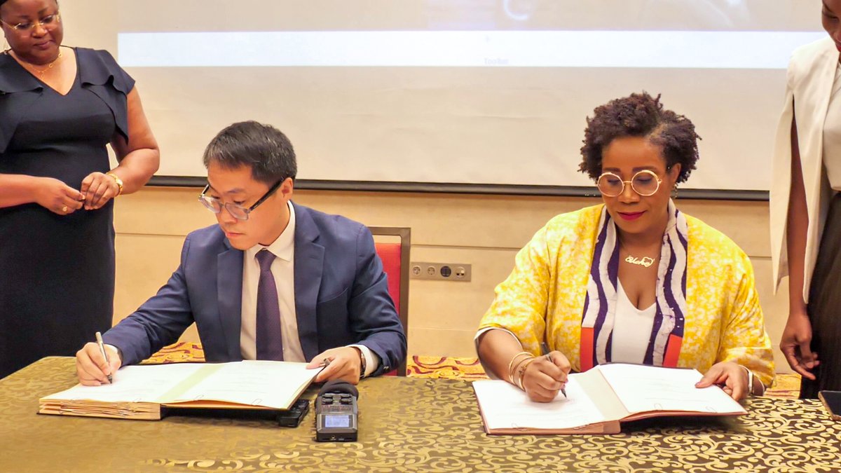 Ce mercredi 24 avril à l’hôtel Golden Tulip a eu lieu la signature du protocole d’accord entre MTN BENIN et <a href="/Huawei/">Huawei</a> qui vise à doter les filles et femmes du Bénin de compétences et de connaissances nécessaires pour exceller dans le paysage technologique en constante évolution.