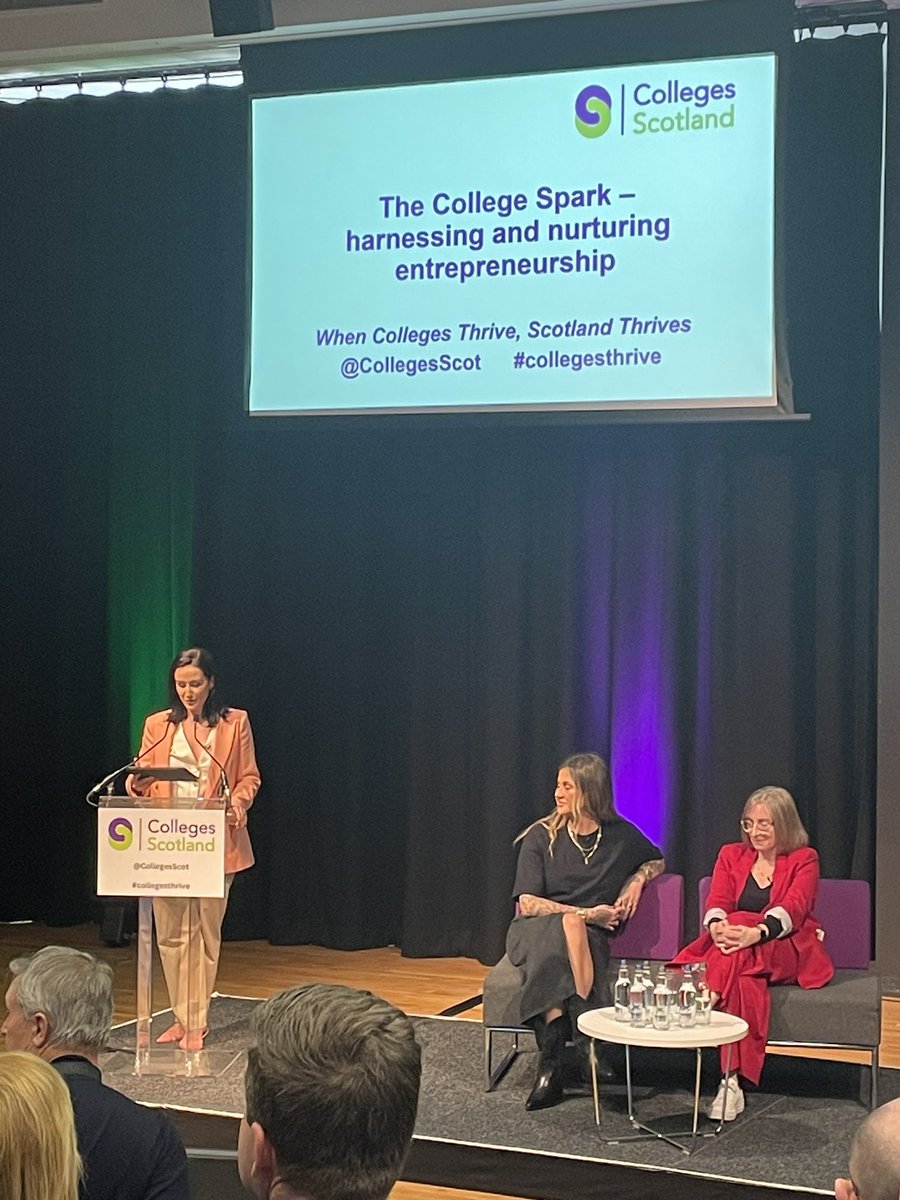 Equality, Opportunity and community for discussion today and now entrepreneurship <a href="/CollegesScot/">Colleges Scotland</a> <a href="/SLCek/">South Lanarkshire College</a> #collegesthrive thought provoking session.