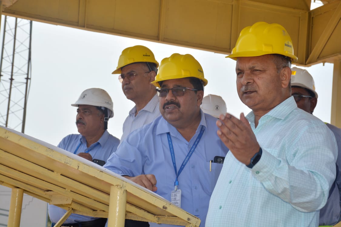 WCL के निदेशक तकनीकी (संचालन तथा योजना एवं परियोजना) श्री ए. के. सिंह ने आज उमरेर क्षेत्र की मकरधोकडा - 3 खदान का दौरा किया तथा फर्स्ट माइल कनेक्टिविटी (FMC) प्रोजेक्ट की समीक्षा की ।
