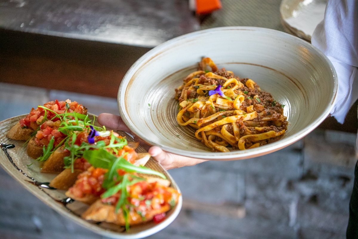 cliff_koh's tweet photo. Savor homemade pasta dishes & delicious seafood at The Cliff Bar & Grill. A taste of the Mediterranean with stunning ocean views. #CliffSamui #ItalianNight https://t.co/R4r6ZIFvT6
