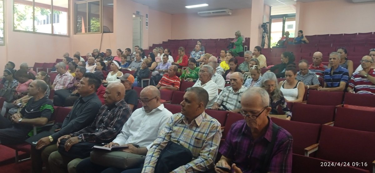 Comienza en #LasTunas #Cuba el III Taller Provincial de Historia, Marxismo Leninismo y Educación Para la Vida Ciudadana. Participan investigadores de los 8 municipios tuneros, la Universidad de Las Tunas, Ciencias Médicas y otros organismos formadores. #LasTunasXMasVictorias