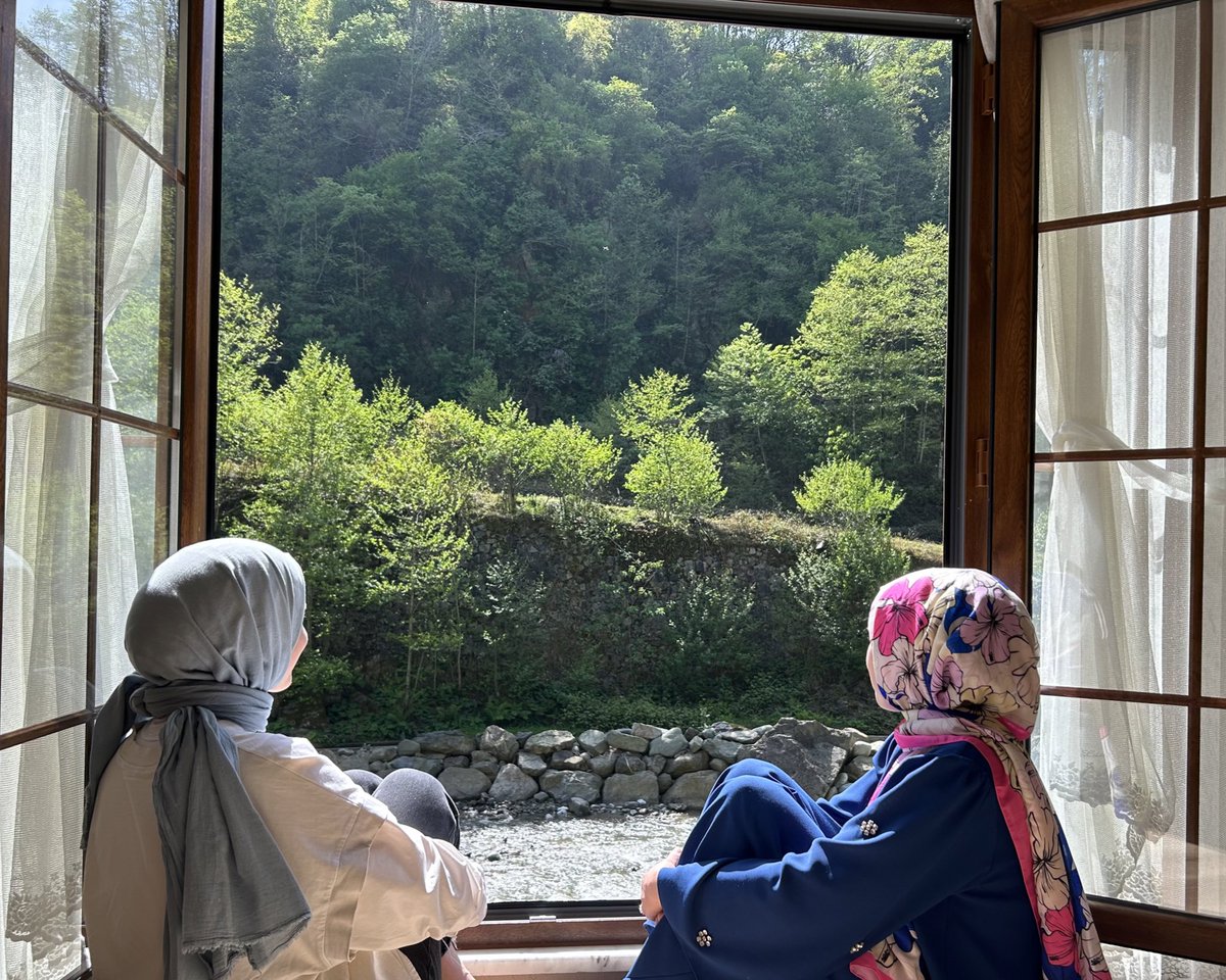 bsumyye's tweet photo. Psikoloğun en yakın arkadaşlarındır 💘 https://t.co/cph2mzuMMt