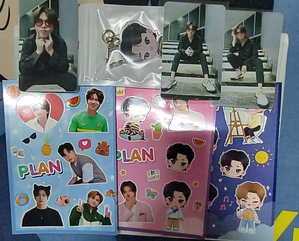 PhokrasangSupit's tweet photo. ได้รับแล้วนะคะของที่ระลึกจากการโดเนท #27thPlanBDProject เจ้าของวันเกิดอย่างน่ารักคร้า🥰
#คนของแปลน #PlanRathavit https://t.co/myUiKnRYPn