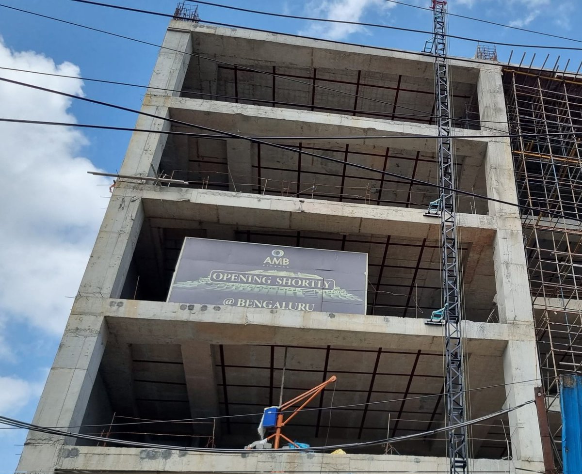 yashsp__'s tweet photo. New mall opening at Bengaluru. Near majestic with 3+ screens.
Ps:- Images and screenshot from last year August
Mostly from may mall will be operational and screens from August or any eyes in biggies..!!
#AmbMall https://t.co/XZ1aXJ4Ckc