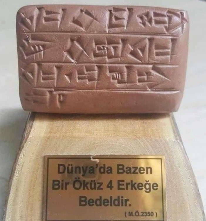 Sümer döneminde,  M.Ö. 2350 yılında yazılmış bir tablet.