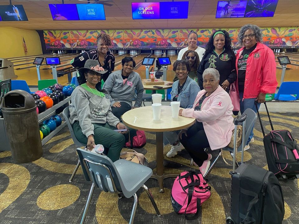 Eta Omega came together with our Divine 9 Brothers and Sisters to support and raise money for Big Brothers &amp; Big Sisters of Kentuckiana. Eta Omega raised over $2313
#BigbrothersBigsisters #AKA1908 #SoaringWithAKA #AKACENTRALREGION