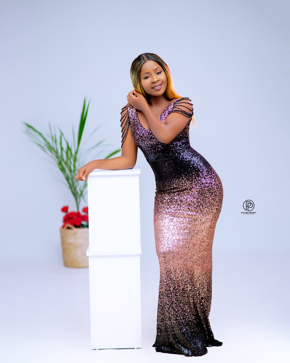 sindie168's tweet photo. Hello new chapter 🔥♥️hbd to me. https://t.co/0XkoJzmeLa