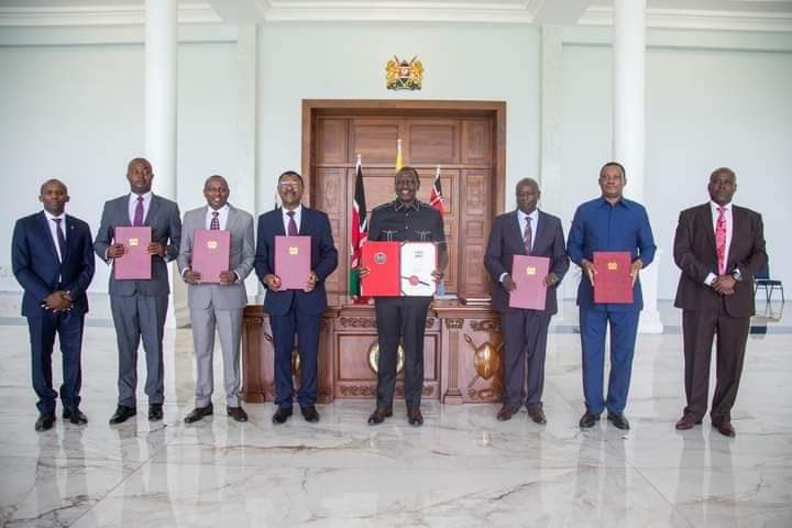 Mazingira Day it is! With today's signing into law of the Statute Law (Miscellaneous Amendments) Bill No.2 of 2023 by H.E President Dr @WilliamsRuto at State House, Nairobi, 10th October is now officially Mazingira Day. The Government decision to designate the 10th Oct as…