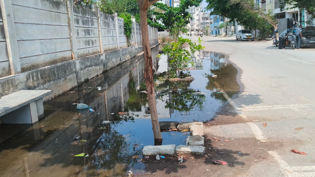 DurgaM010151447's tweet photo. Blocked drainage is causing dangerous water overflow, endangering lives and property. Immediate action is needed to repair and maintain the system. Failure to act promptly reflects poorly on your commitment to our community. Prioritize our safety by fixing this crisis now https://t.co/uLZEBmFWXr