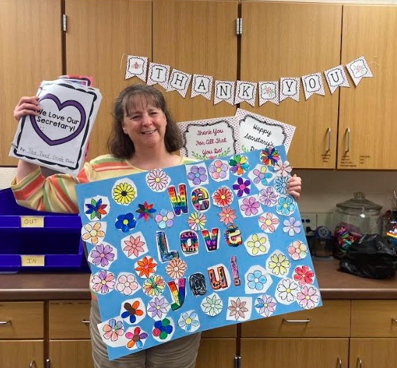 downsvilleES's tweet photo. Today is Administrative Professionals Day! Our school is so lucky to Kay Wolfe running our front office and working with families. @SDMAOnline https://t.co/hGOMYQC6lx