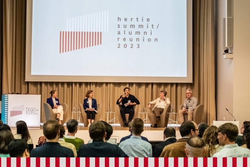 Mark your calendars! We are exciting to announce this year's ✨ Hertie Summit & Alumni Reunion! ✨ @demokratieghst 📅 When & Where? 5 -7 July, Berlin 🚀 What? A weekend full of panels and workshops, as well as brunch and a garden party! bit.ly/4d7UmWh