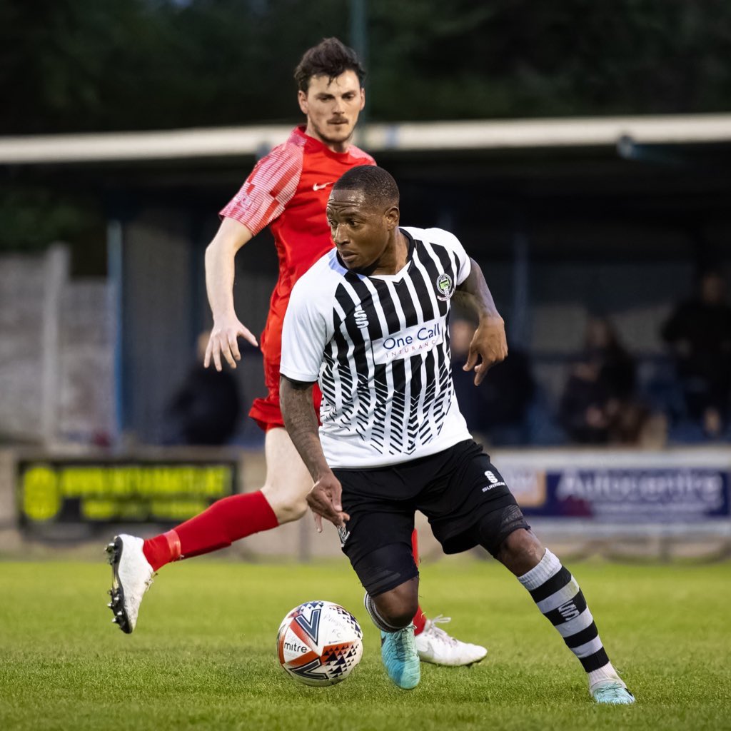 𝗠𝗔𝗡 𝗢𝗙 𝗧𝗛𝗘 𝗠𝗔𝗧𝗖𝗛 A lot of players had great performances last night but it was a special one from Aaron O’Connor as he bagged two more goals for the Badgers. 📸 - @Mike_Bayly #UTB 🖤