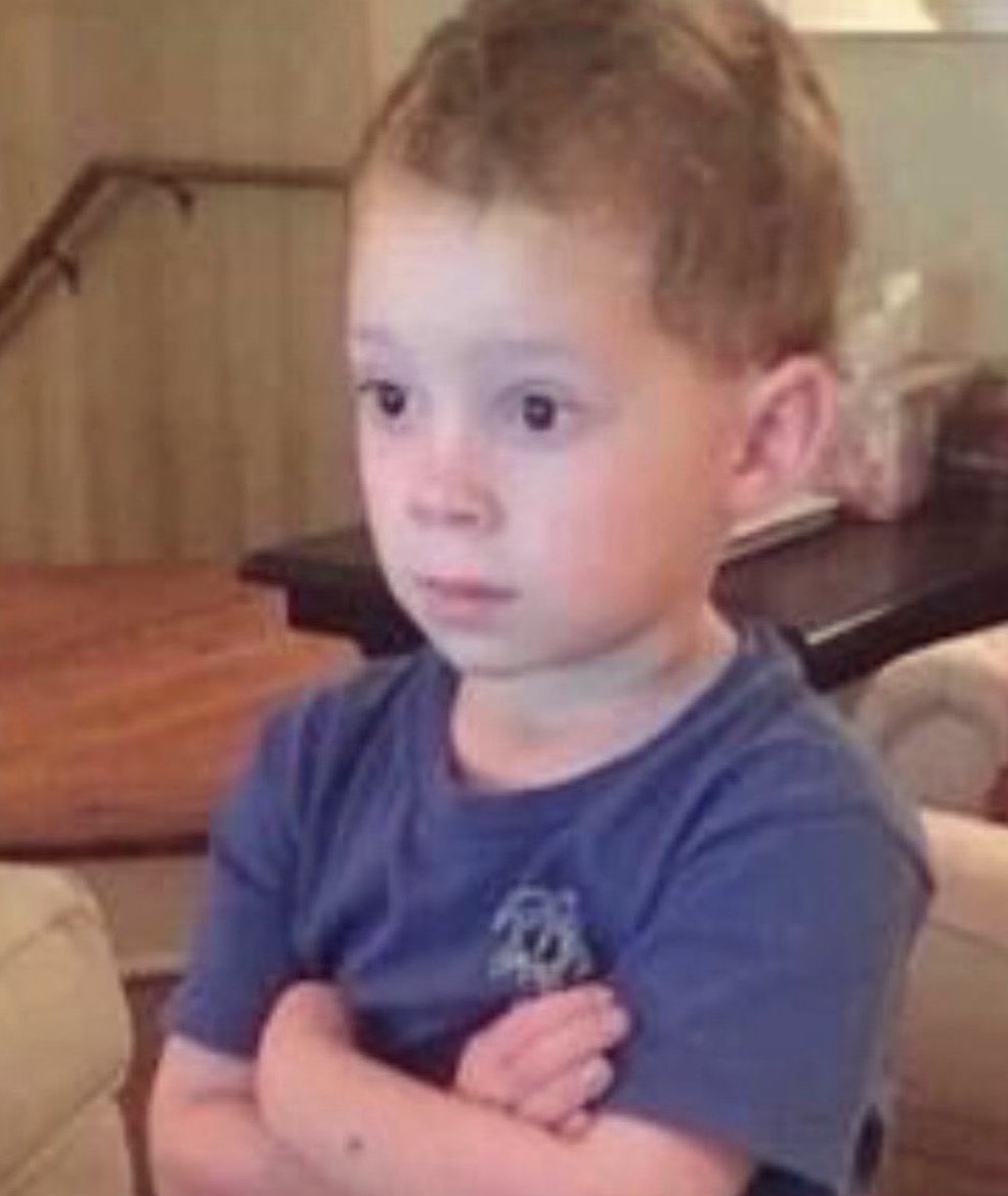 8 year old me staring at the windows media player for hours