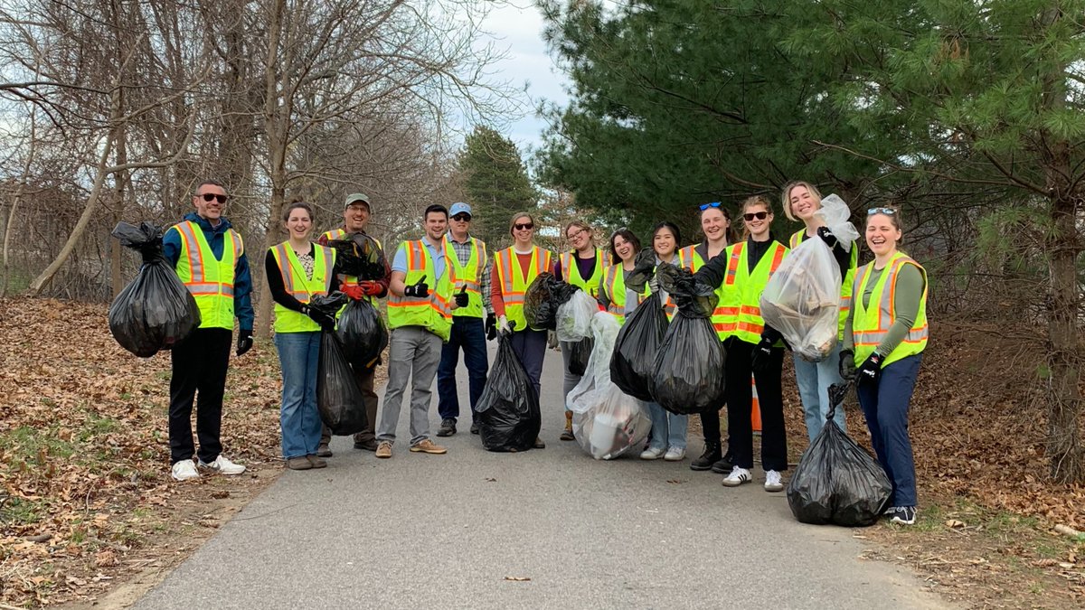 VHB celebrated #EarthWeek & #EarthDay with sustainability-focused events centered on this year’s theme of #PlanetVsPlastics! → Documentary watch parties → Panels led by our sustainability leaders → Daily trivia challenges → Local cleanups #VHBSustainability #GreenFuture