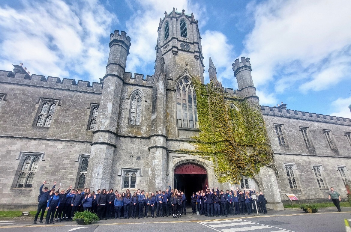 breifne_ty's tweet photo. Our TY’s enjoyed a trip to University of Galway today. They were brought on a tour of the University and its facilities. @BreifneCollege https://t.co/JBQtouZxV7