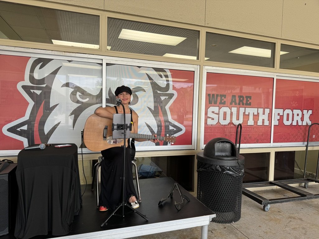 Thank you, South Fork Alum Carla Holbrook, for volunteering to perform your musical talents to South Fork students at lunch today. What an amazing talent! We look forward to you joining us each and every year.