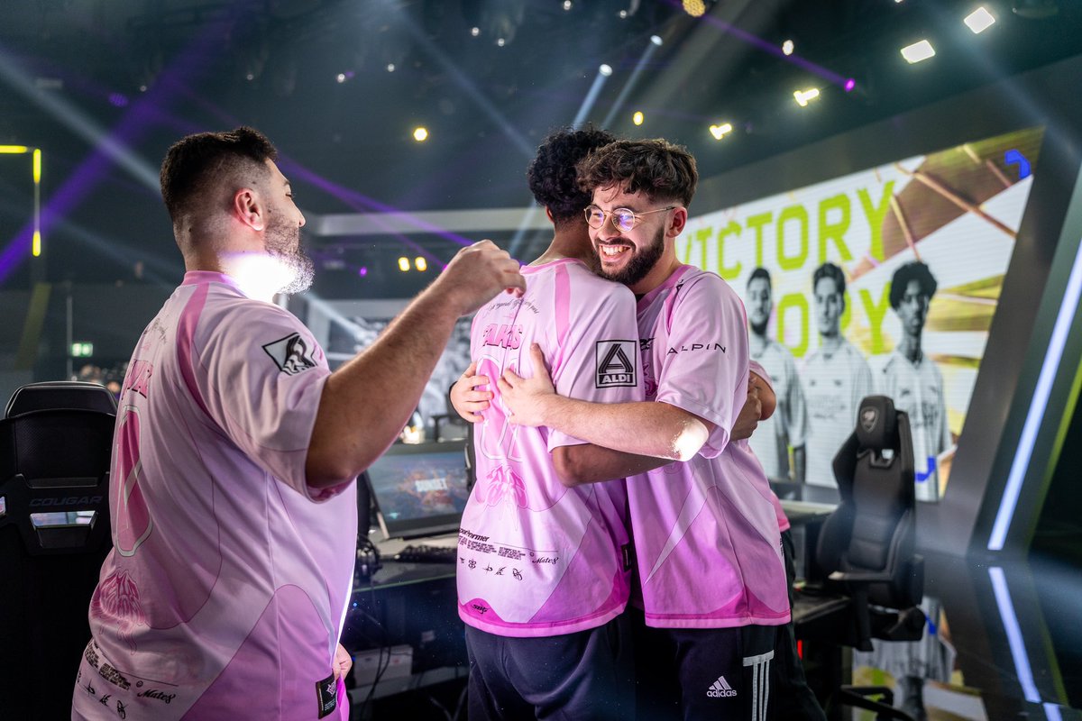 nataNk1wnl's tweet photo. VOILÀ ENFINN, ÇA C’EST L’ÉQUIPE QUE JE CONNAIS !!! 🩷

2-0 vs Vitality, next match Liquid https://t.co/gmiljH70BN