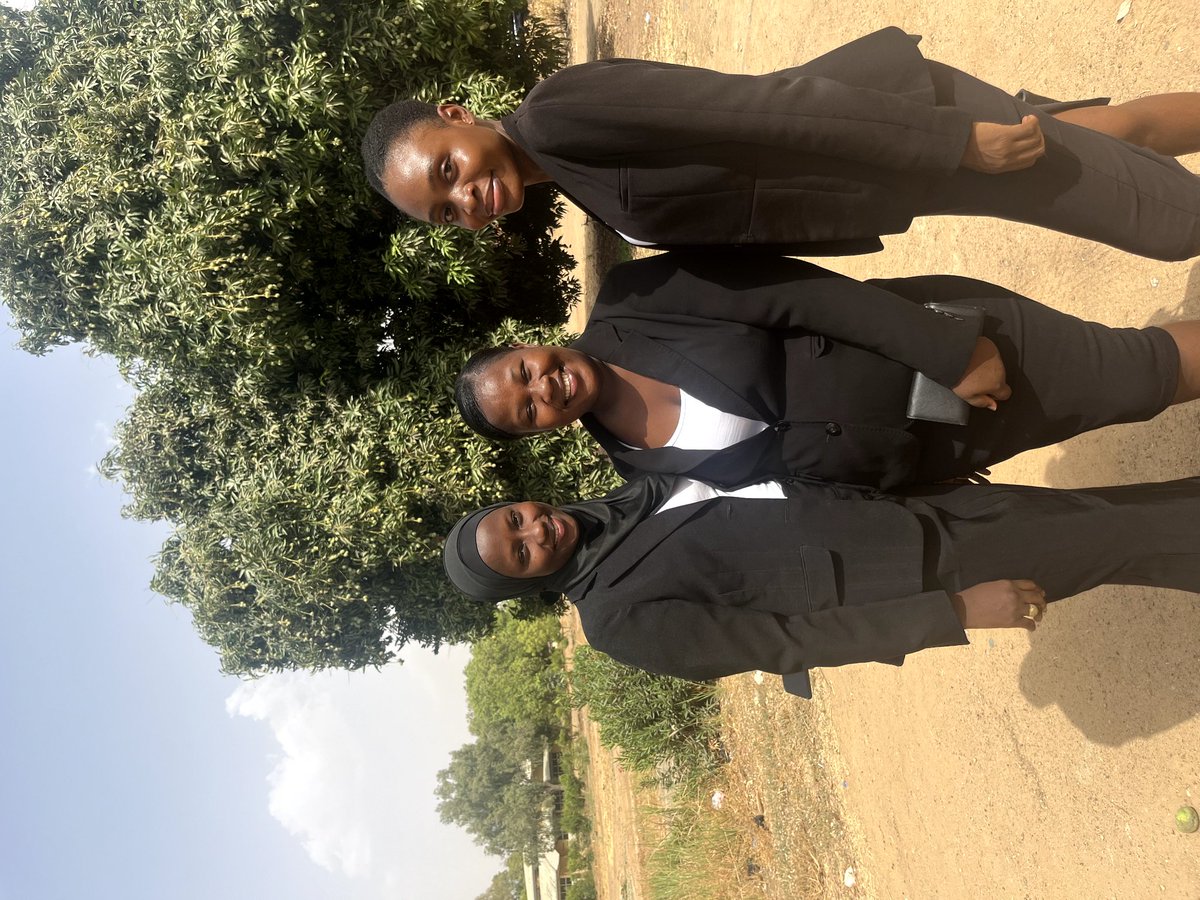 EKukogho's tweet photo. We and I have dined with the Body of Benchers😎
#BOBDinner #firstbobdinner

@nls_kanocampus https://t.co/OLSk7nxZpp