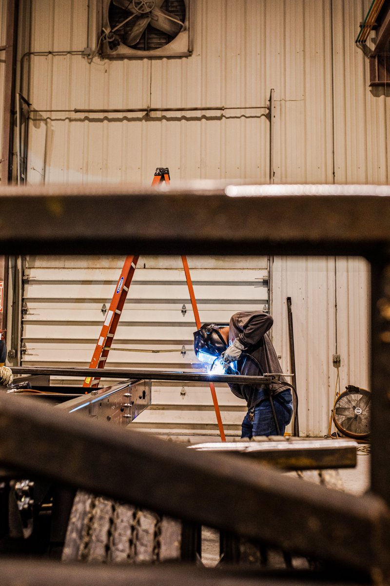 MSVehicles's tweet image. Starting from the chassis and building with purpose...it&apos;s the Matthews difference! 
#custombuilt #mobileunits #QualityCraftsmanship