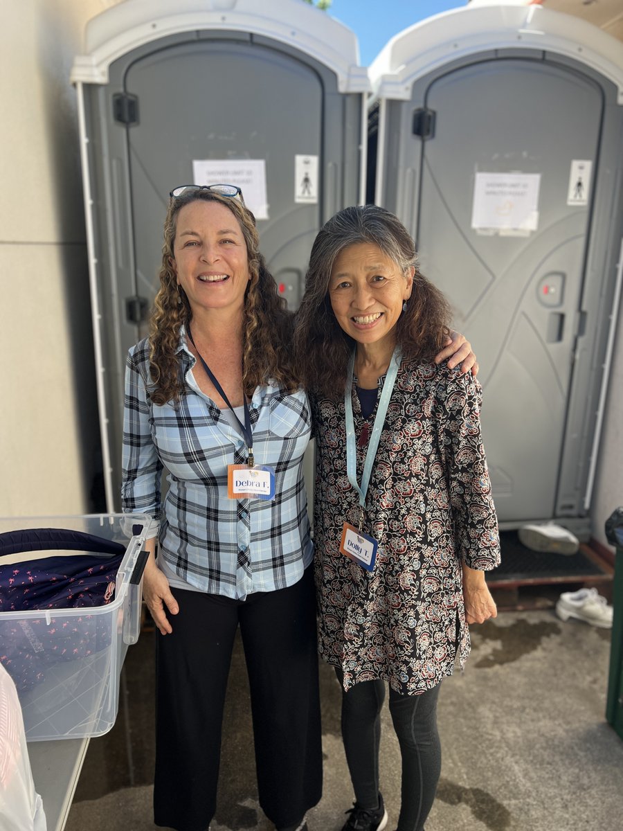 ugmsac's tweet photo. As National Volunteer Week continues, we want to thank some lovely women volunteers in the Women's Clothes Closet! 📷 . Their dedication is making a positive impact in the lives of women and children in need. 📷
To learn more about WCC, please visit https://t.co/NjKhevhrLz https://t.co/icScZI5xme