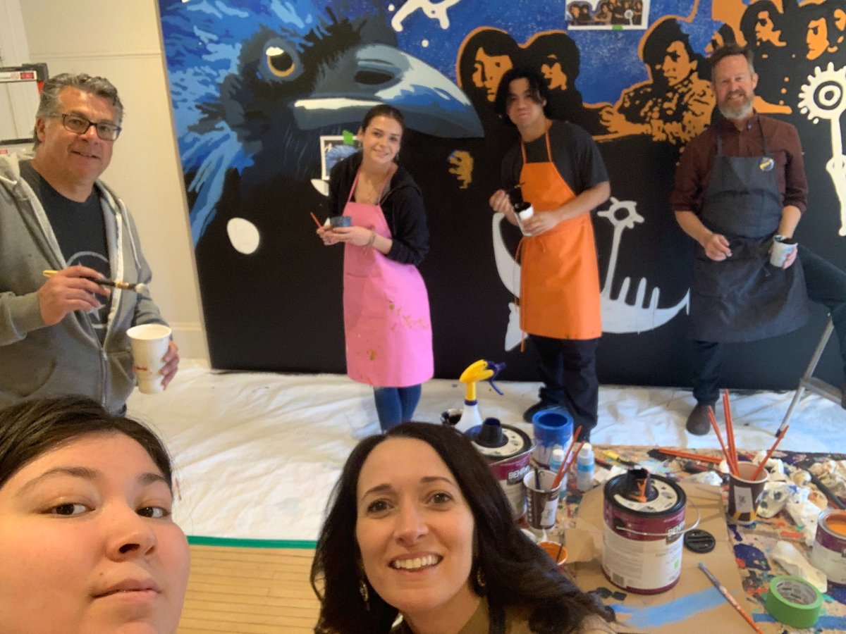 WOW! So impressed with the students from Holy Trinity who came to <a href="/LynnwoodArts/">Lynnwood Arts Centre</a> to work with Artist Michael Barber today! The mural is looking fabulous - way to go! <a href="/ARTSbhncdsb/">BHNCDSB Arts</a> <a href="/bhncdsb/">BHNCDSB</a> <a href="/trinitytitan/">Holy Trinity CHS</a>