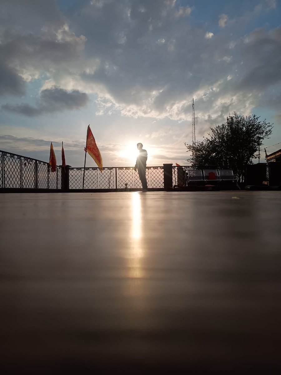 abhaysri25's tweet photo. बस यही सोच के आया हूं तेरी चौखट पर
दरबदर होने के बाद इक यही दर बचता है!
#surkandadevitemple #2750m #Uttarakhand https://t.co/SwDdFNHQWM