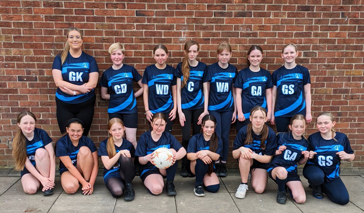 Pictured are our Year 7 and Year 10 Netball teams who enjoyed an evening of friendly games against our friends from OMA. We continue to be very impressed with these committed students. Thank you for the continued parental support and to all staff involved.