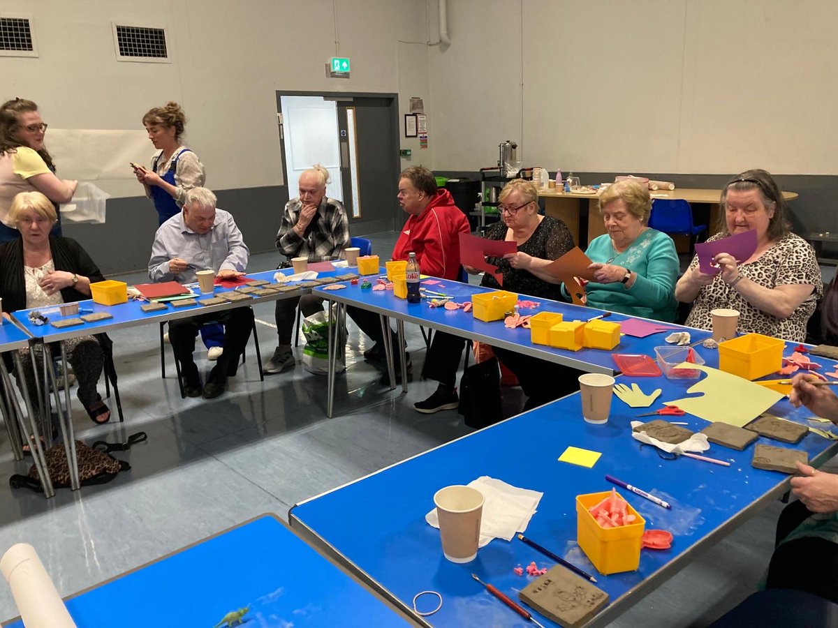Another fabulous Summerston story telling session today… room full of creative busy people led by the brilliant artists of ⁦⁦@wemakeitglasgow⁩