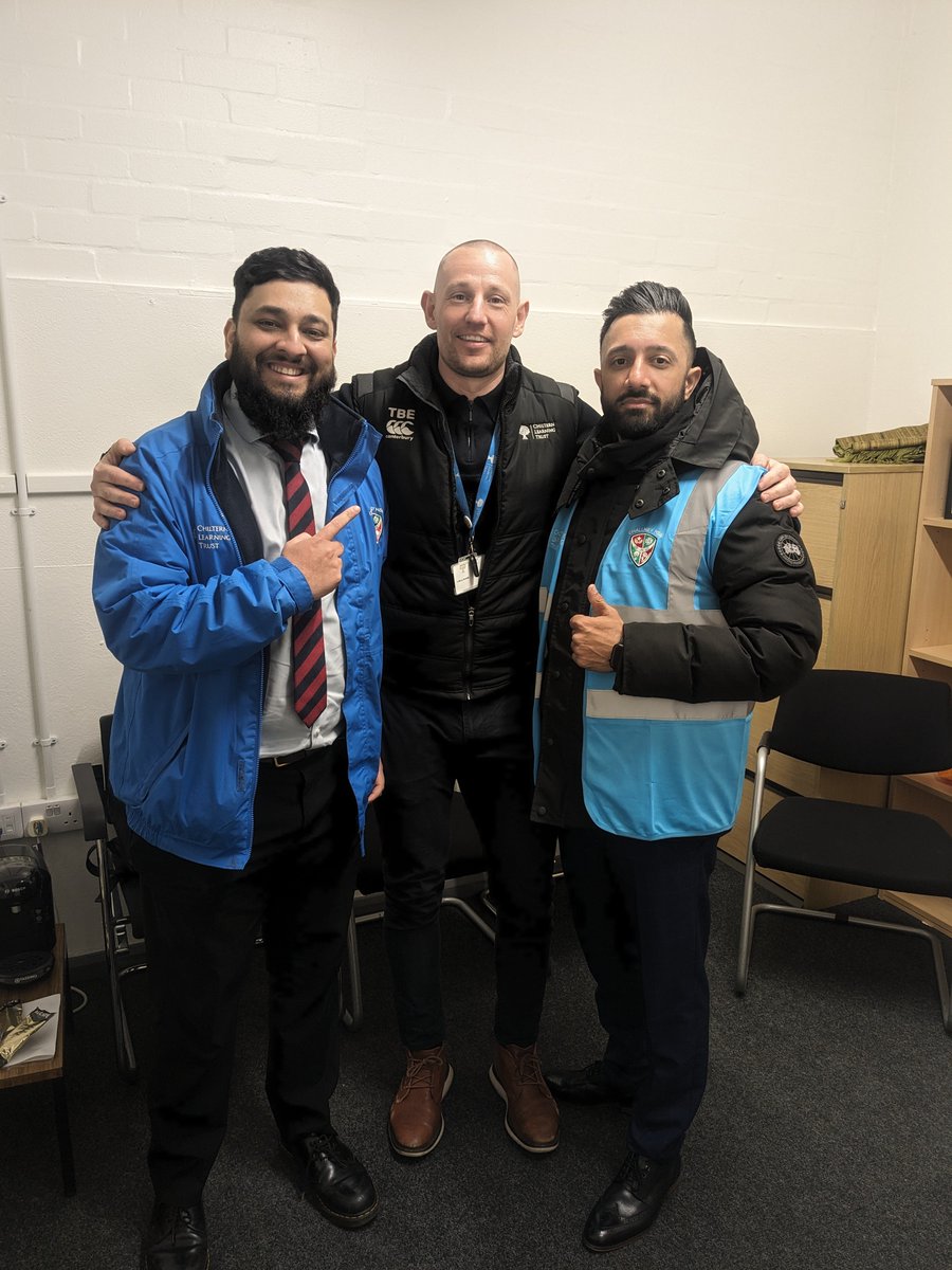 Had the pleasure of visiting @Aabid_Khan_ this week in his new role as Deputy Head @ChallneyBoys From ex Challney Boy to Deputy Head, a huge win for the staff, school and community. ❤️ A pleasure to speak SEN & behaviour with @ShafiTeachesit too ❤️