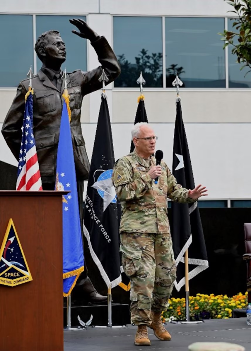Space Systems Command’s personnel are connected by a common purpose, far greater than any of the individuals that make up the organization, its commanding officer told a capacity crowd of several hundred people at an event Thursday, April 18. Read more: ssc.spaceforce.mil/Newsroom/Artic…